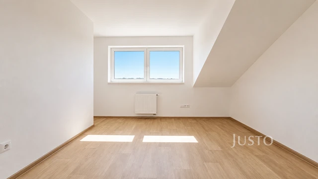 Prodej rodinného domu 174 m² s pozemkem 197 m² + terasa