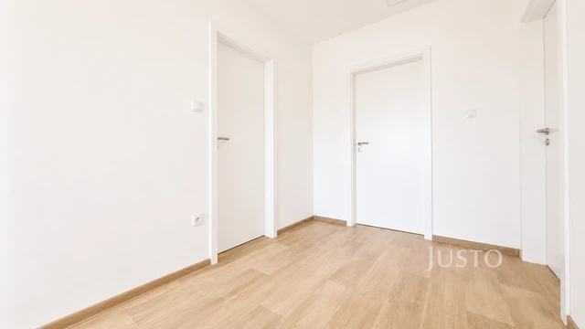 Prodej rodinného domu 174 m² s pozemkem 197 m² + terasa