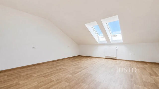 Prodej rodinného domu 174 m² s pozemkem 197 m² + terasa