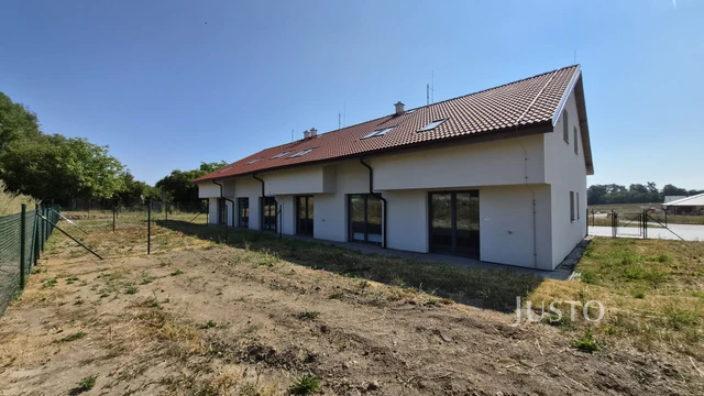 Prodej rodinného domu 174 m² s pozemkem 197 m² + terasa