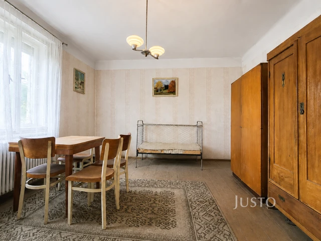 Prodej rodinného domu 514 m² s pozemkem 5 451 m²