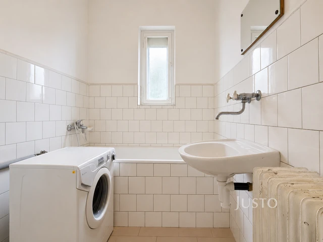 Prodej rodinného domu 514 m² s pozemkem 5 451 m²