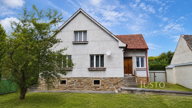 Prodej rodinného domu 514 m² s pozemkem 5 451 m²