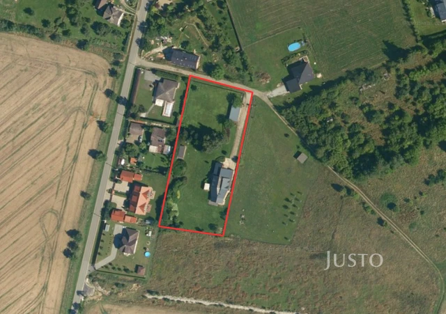 Prodej rodinného domu 346 m² s pozemkem 5 636 m²