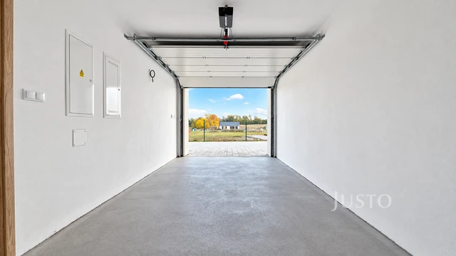 Prodej rodinného domu 174 m² s pozemkem 527 m² + terasa