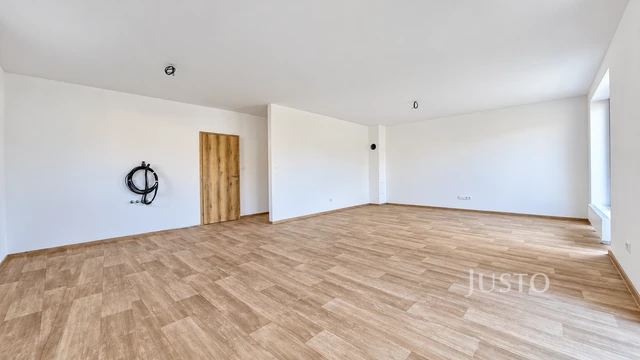 Prodej rodinného domu 174 m² s pozemkem 527 m² + terasa