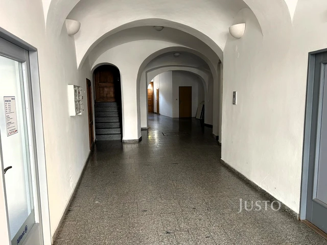 Pronájem nebytového prostoru, 23m2, Písek - Chelčického ul.