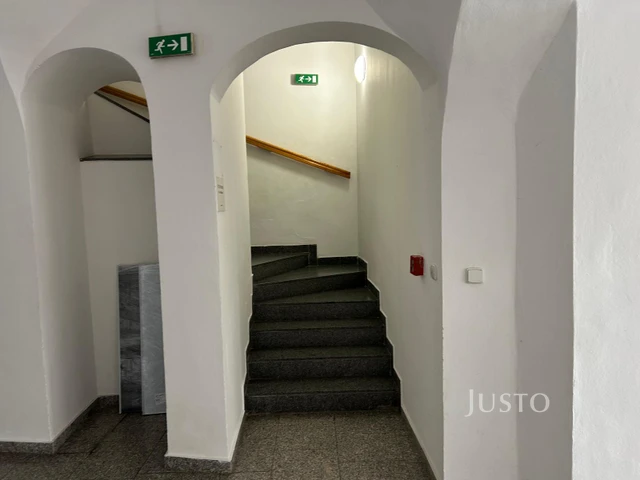 Pronájem nebytového prostoru, 23m2, Písek - Chelčického ul.