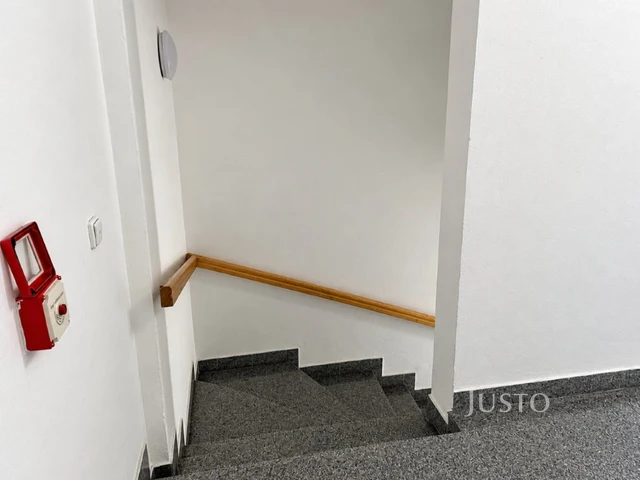 Pronájem nebytového prostoru 37 m², Písek - Chelčického ulice