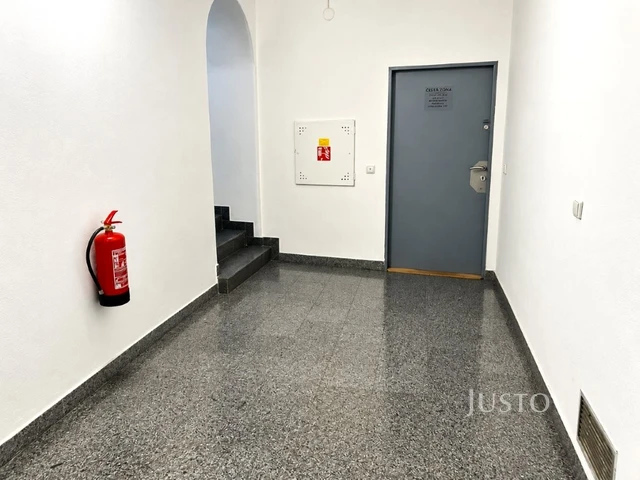 Pronájem nebytového prostoru 37 m², Písek - Chelčického ulice