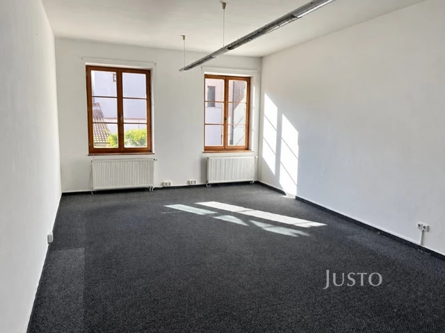Pronájem nebytového prostoru 37 m², Písek - Chelčického ulice