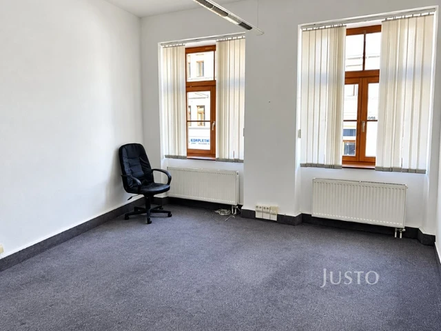 Pronájem nebytového prostoru, 23m2, Písek - Chelčického ul.