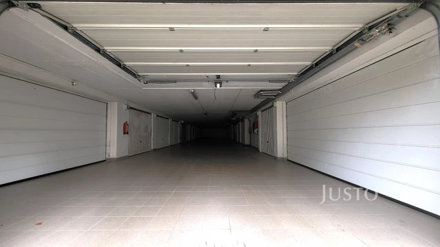Pronájem garáže 16 m², v centru města, Písek - Gregorova
