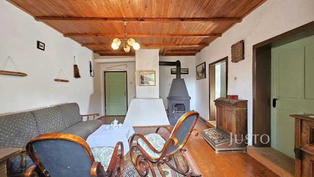 Prodej rodinného domu 363 m² s pozemkem 3244 m²