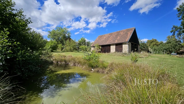 Prodej rodinného domu 120 m² s pozemkem 3564 m²