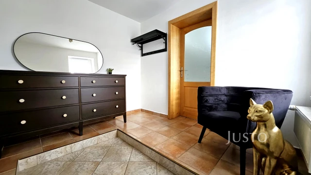 Prodej rodinného domu 278 m² s pozemkem 928 m² + terasa