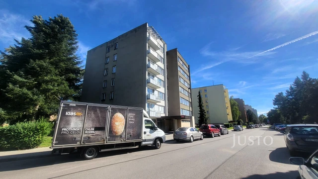 Prodej 3+1 90 m² + balkón 3 m² + parkování