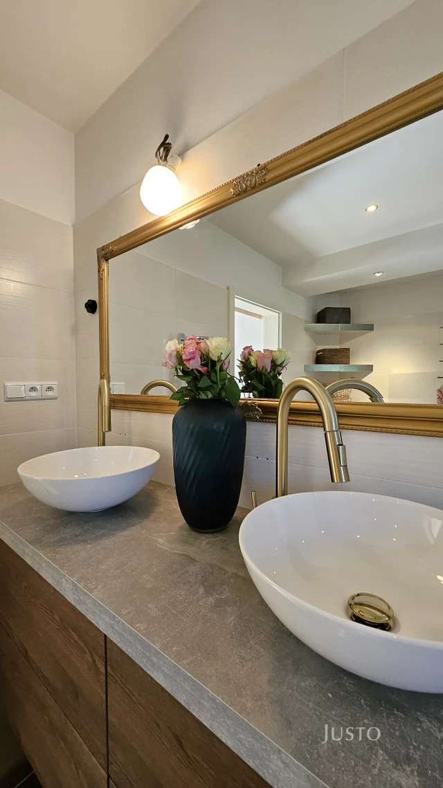 Prodej vily 279 m² s pozemkem 4657 m² + terasa