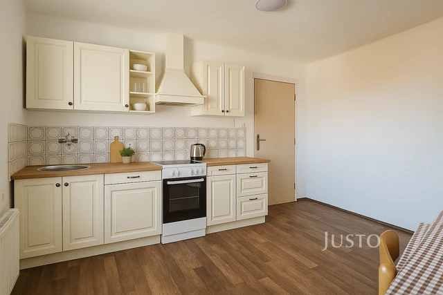 Prodej rodinného domu 98 m² s pozemkem 735 m²