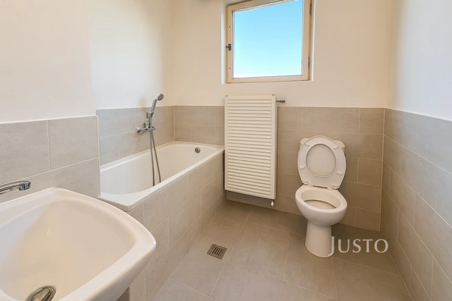 Prodej rodinného domu 98 m² s pozemkem 735 m²