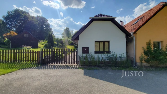 Prodej rodinného domu 61 m² s pozemkem 512 m²