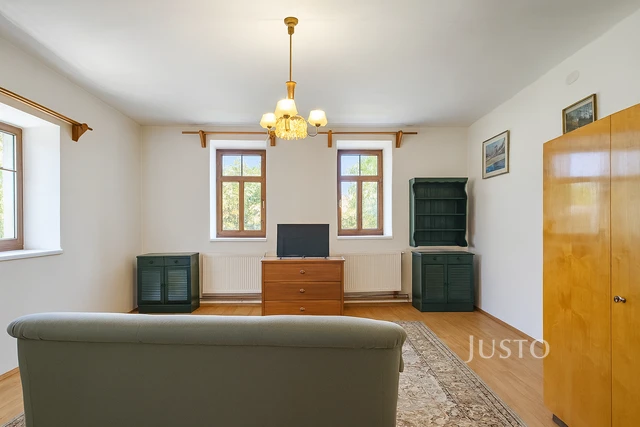 Prodej rodinného domu 120 m² s pozemkem 3564 m²