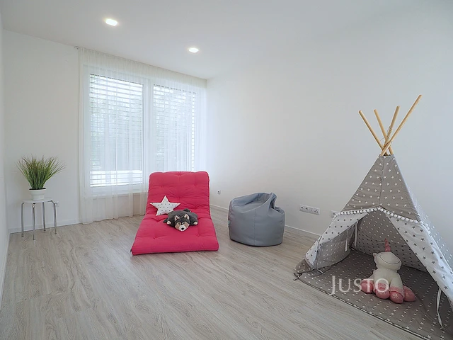 Prodej rodinného domu 173 m² s pozemkem 465 m² + terasa
