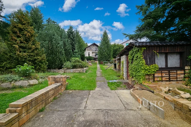 Prodej rodinného domu 214 m² s pozemkem 998 m²