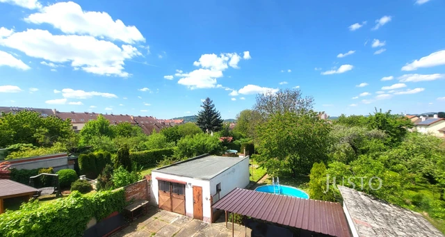 Prodej rodinného domu 231 m² s pozemkem 335 m²