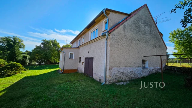 Prodej rodinného domu 98 m² s pozemkem 735 m²
