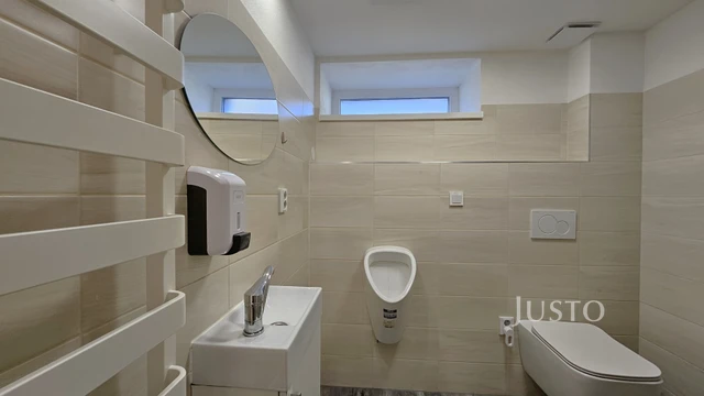 Prodej rodinného domu 276 m² s pozemkem 1398 m² + terasa 18 m² + lodžie