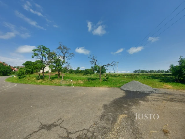 Prodej pozemku 2918 m²