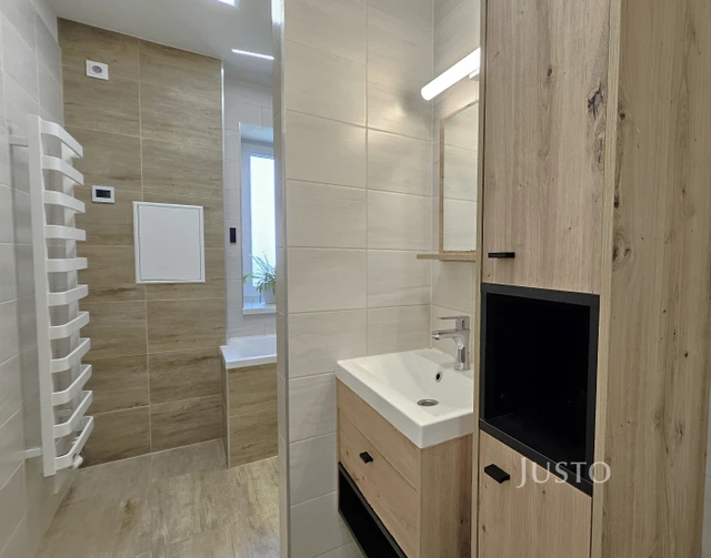 Prodej rodinného domu 276 m² s pozemkem 1398 m² + terasa 18 m² + lodžie