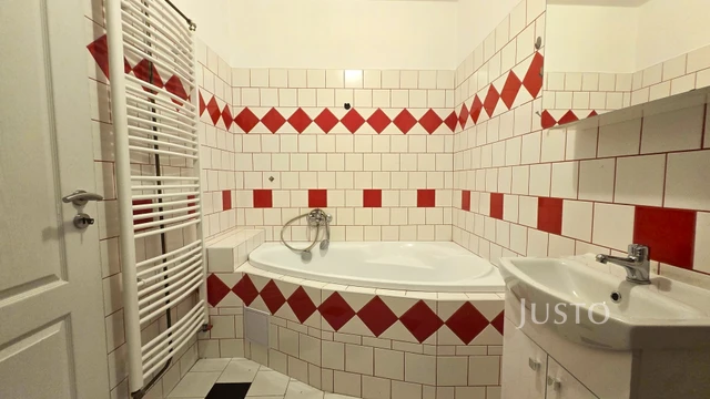 Prodej ubytování 786 m² s pozemkem 288 m²