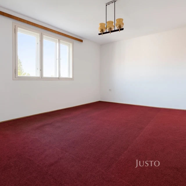 Prodej rodinného domu 98 m² s pozemkem 735 m²