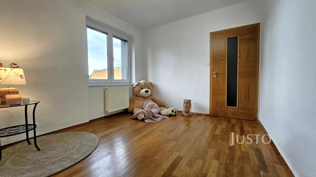 Prodej rodinného domu 278 m² s pozemkem 928 m² + terasa