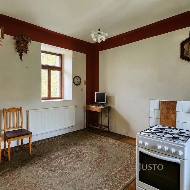 Prodej rodinného domu 120 m² s pozemkem 3564 m²