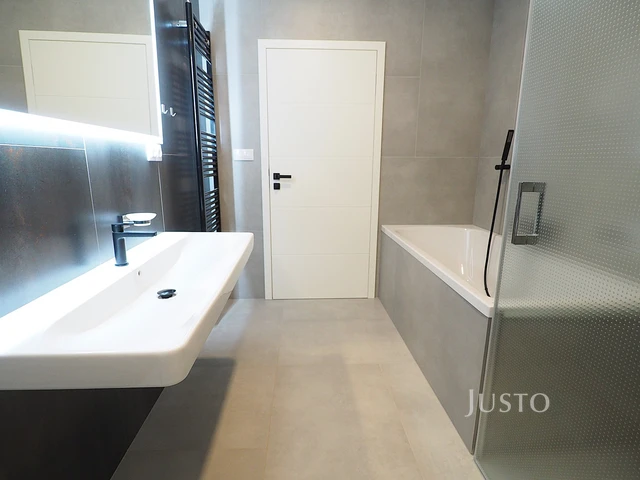 Prodej rodinného domu 173 m² s pozemkem 465 m² + terasa