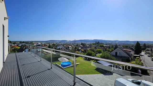 Prodej rodinného domu 276 m² s pozemkem 1398 m² + terasa 18 m² + lodžie