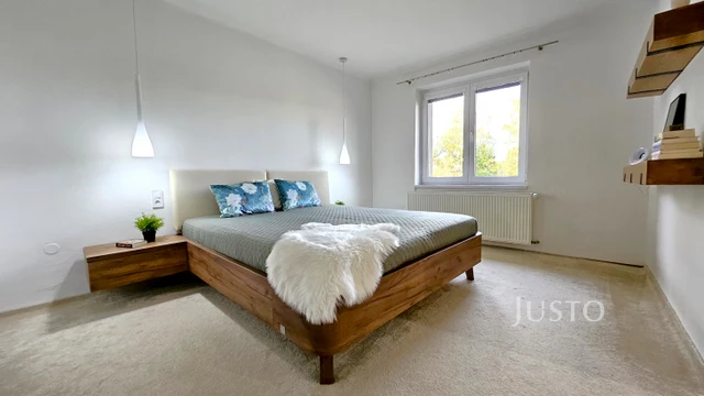 Prodej rodinného domu 278 m² s pozemkem 928 m² + terasa