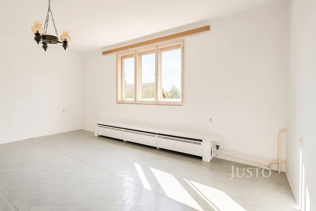 Prodej rodinného domu 98 m² s pozemkem 735 m²