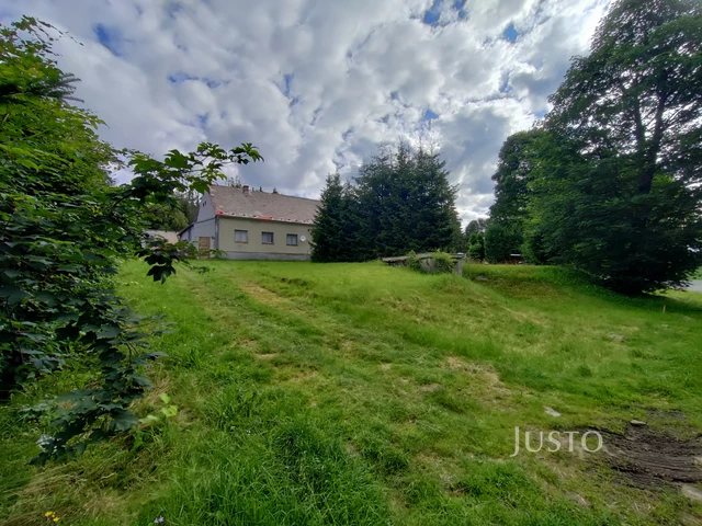 Prodej rodinného domu 84 m² s pozemkem 684 m²