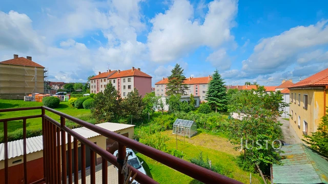 Prodej 3+1 72 m² + balkón + garáž