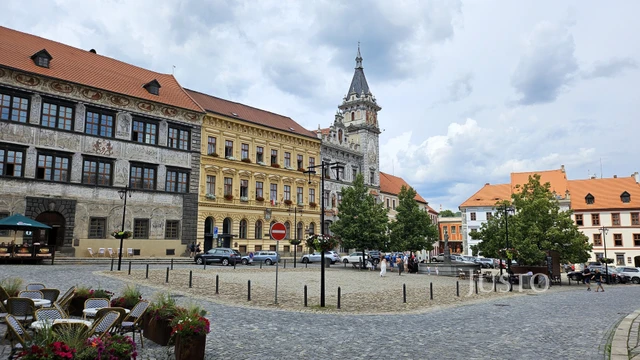 Prodej rodinného domu 363 m² s pozemkem 3244 m²