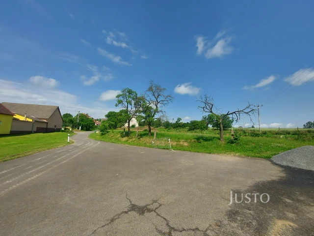 Prodej pozemku 2918 m²