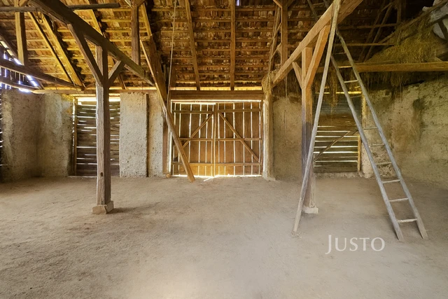 Prodej rodinného domu 120 m² s pozemkem 3564 m²