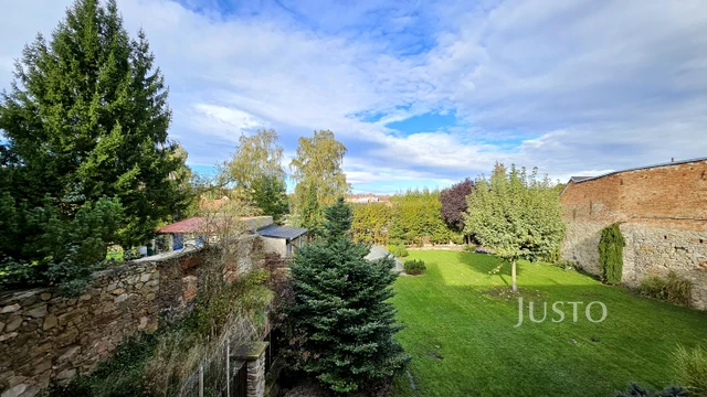 Prodej rodinného domu 278 m² s pozemkem 928 m² + terasa