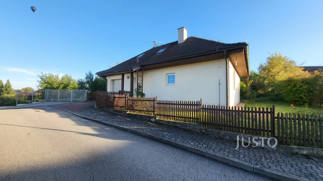 Prodej rodinného domu 131 m² s pozemkem 538 m² + terasa 22 m²