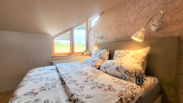 Prodej rodinného domu 346 m² s pozemkem 5 636 m²