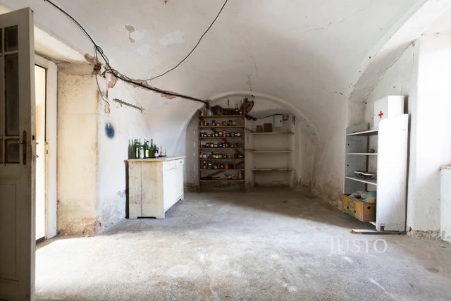 Prodej rodinného domu 210 m² s pozemkem 2912 m²